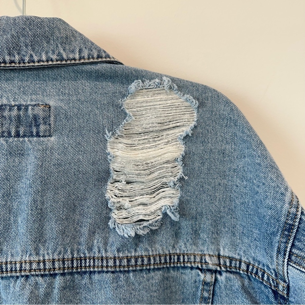 Forever 21 Distressed Denim Blue Jean Jacket Small Rodeo Festival Rustic Cowgirl - Picture 10 of 11
